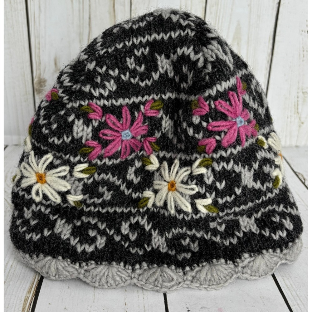 Lost Horizons Wool Beanie Hand Knit Floral Embroidered Fleece Lined Hat 2754